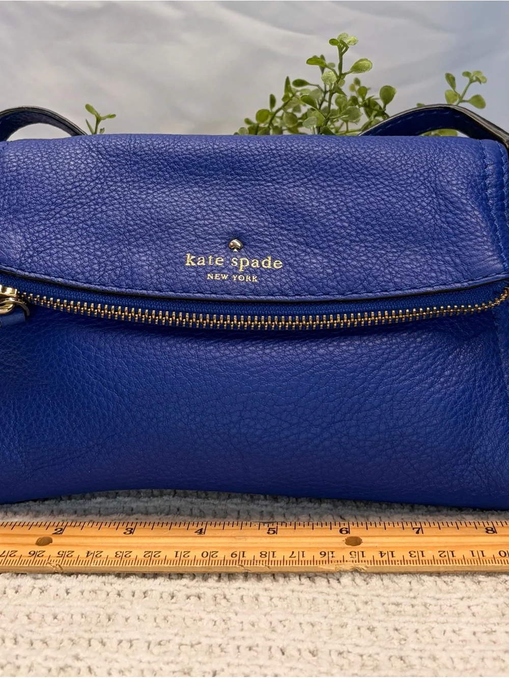 kate spade cobalt blue pebbled leather crossbody bag